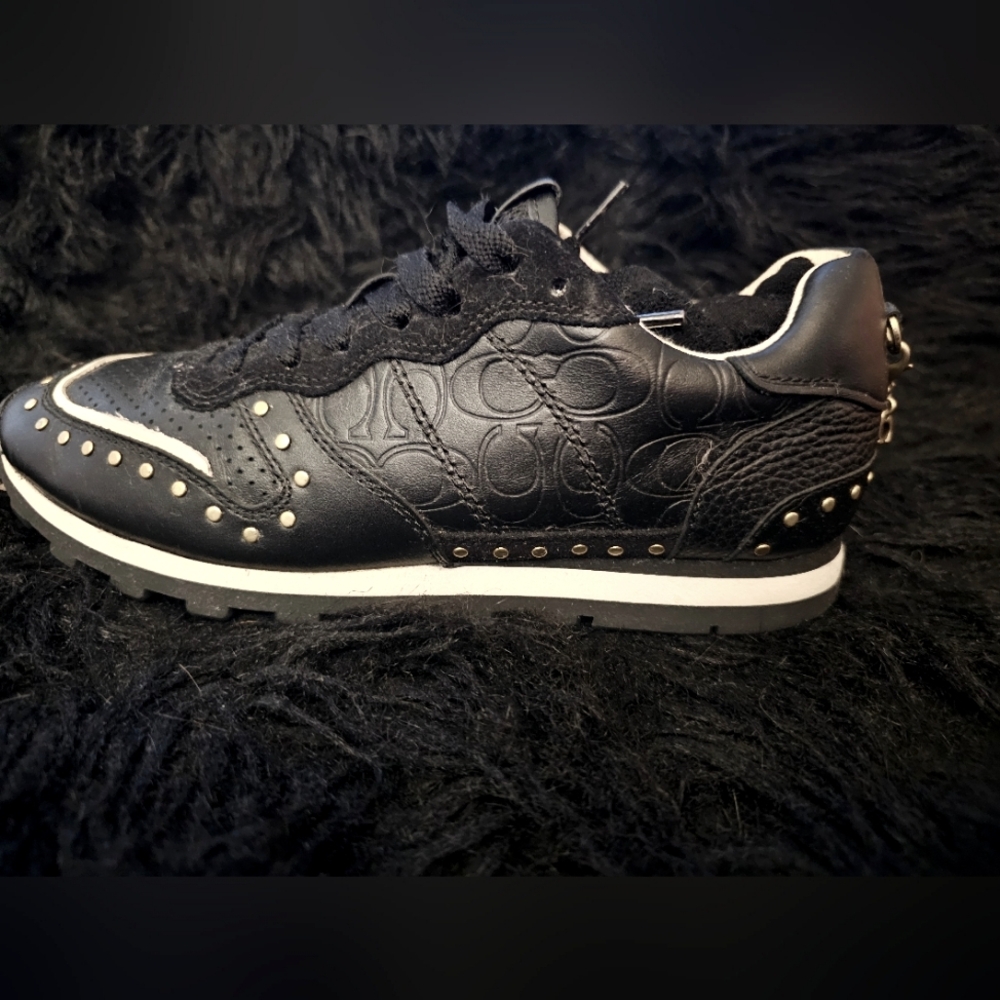 BLACK Coach Rivets SIZE 37.5 (7.5)
